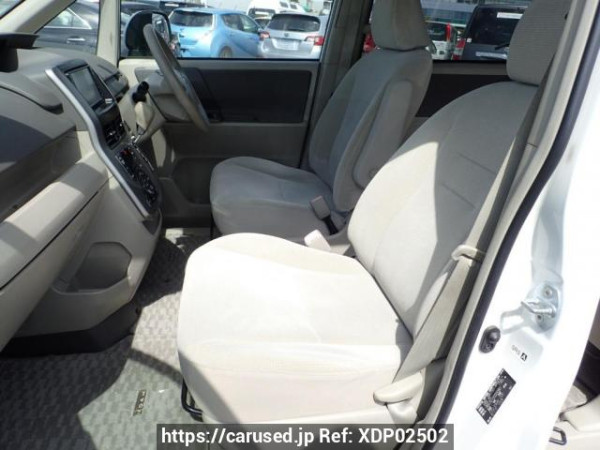 Used 2008 AT toyota noah ZRR75G Image[12]