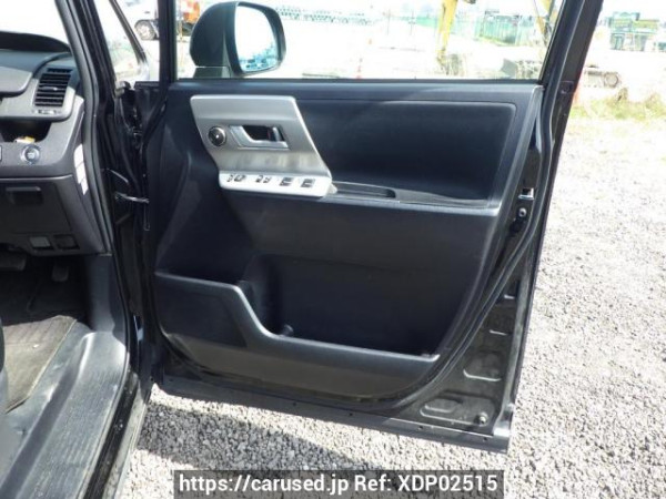 Used 2010 AT toyota noah ZRR70W Image[17]