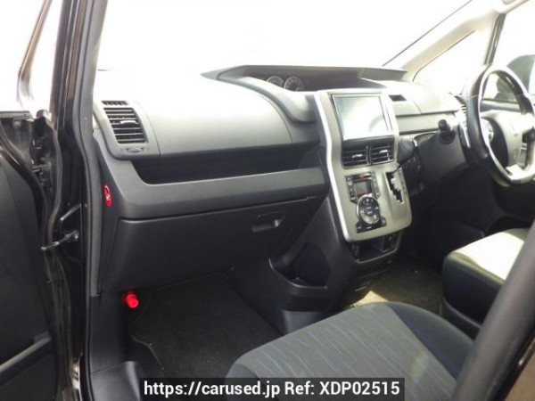 Used 2010 AT toyota noah ZRR70W Image[29]