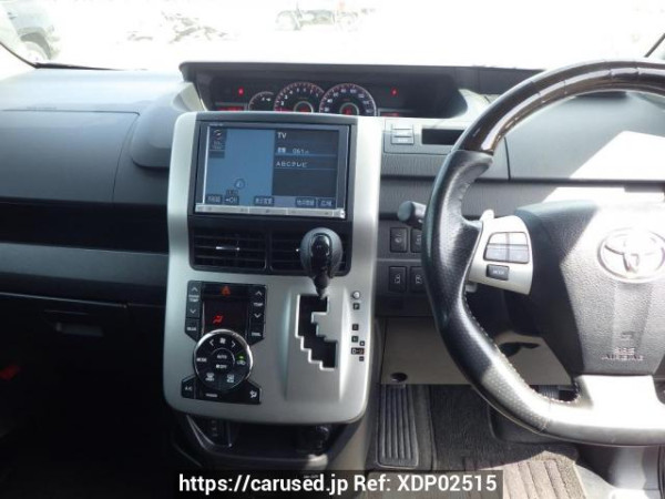 Used 2010 AT toyota noah ZRR70W Image[33]
