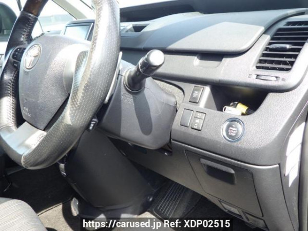 Used 2010 AT toyota noah ZRR70W Image[34]