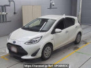 Toyota Aqua NHP10