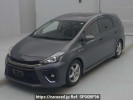 Toyota Prius alpha ZVW41W