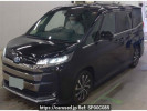 Toyota Noah ZWR90W