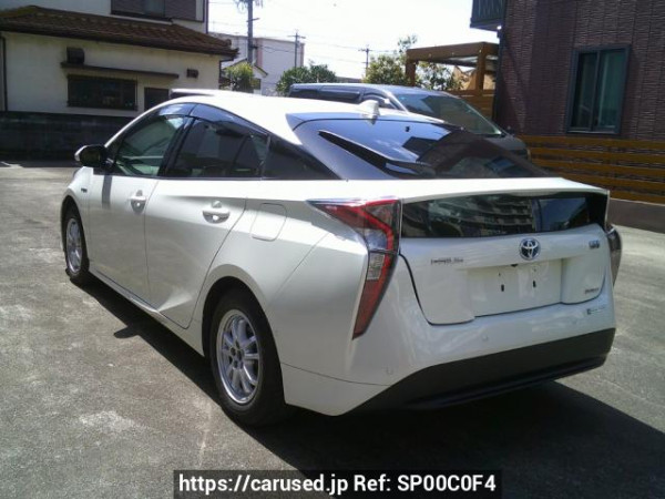 Used 2018 AT toyota prius ZVW55 Image[1]