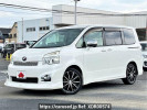 Toyota Voxy DBA-ZRR70W