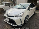 Toyota Prius alpha ZVW41Wカイ