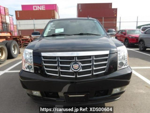 Used 2010 AT cadillac escalade UNKNOWN Image[1]