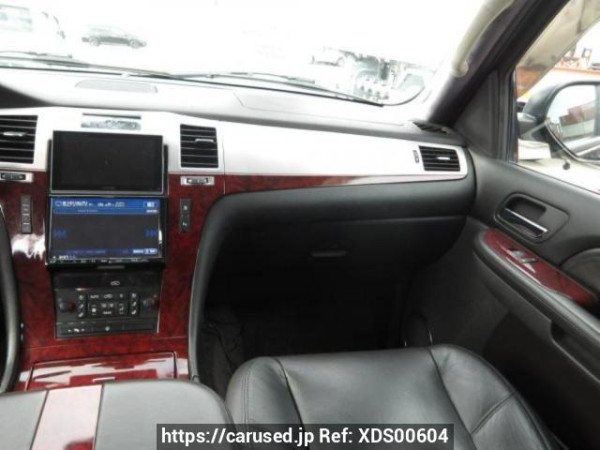 Used 2010 AT cadillac escalade UNKNOWN Image[16]