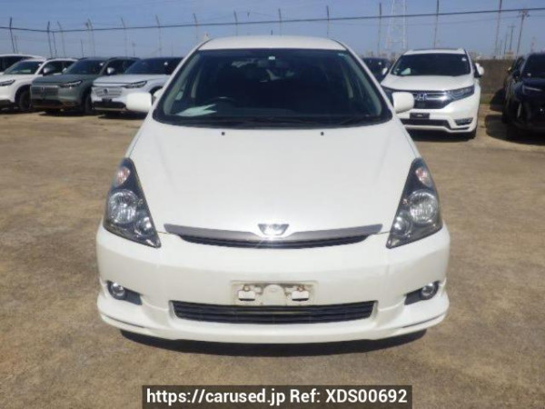 Used 2004 AT toyota wish ZNE10G Image[1]
