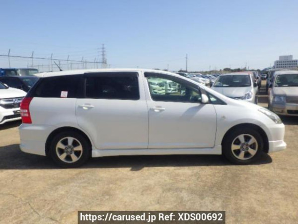 Used 2004 AT toyota wish ZNE10G Image[7]
