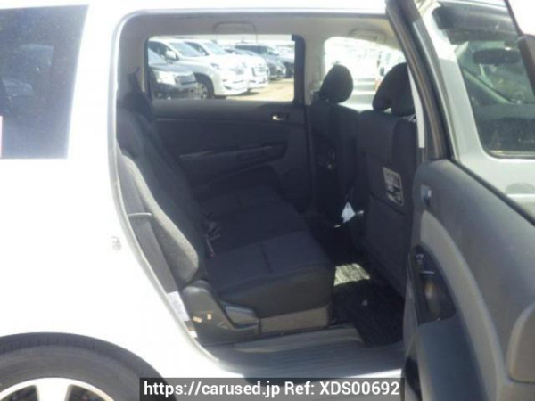 Used 2004 AT toyota wish ZNE10G Image[13]