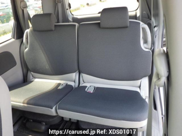 Used 2005 AT toyota sienta NCP81G Image[25]