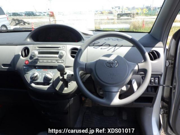 Used 2005 AT toyota sienta NCP81G Image[31]