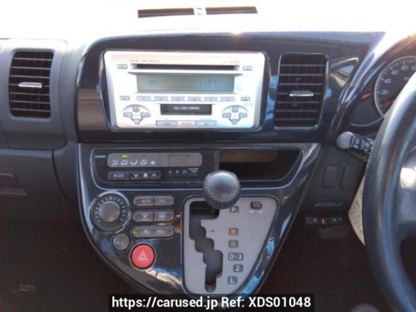 Used 2004 AT toyota wish ZNE10G Image[21]