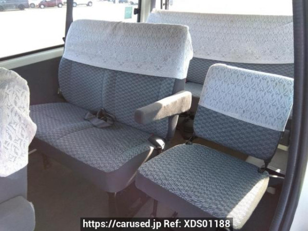 Used 2002 AT toyota hiace-wagon RZH111G Image[15]
