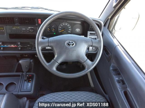 Used 2002 AT toyota hiace-wagon RZH111G Image[19]