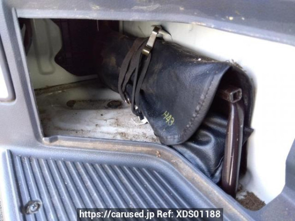 Used 2002 AT toyota hiace-wagon RZH111G Image[41]