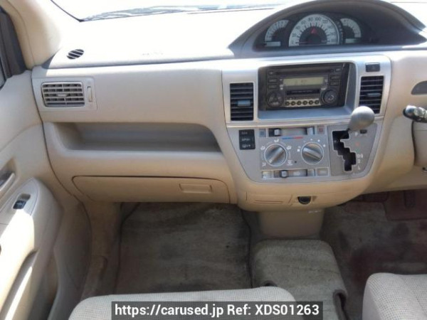 Used 2004 AT toyota raum NCZ20 Image[17]