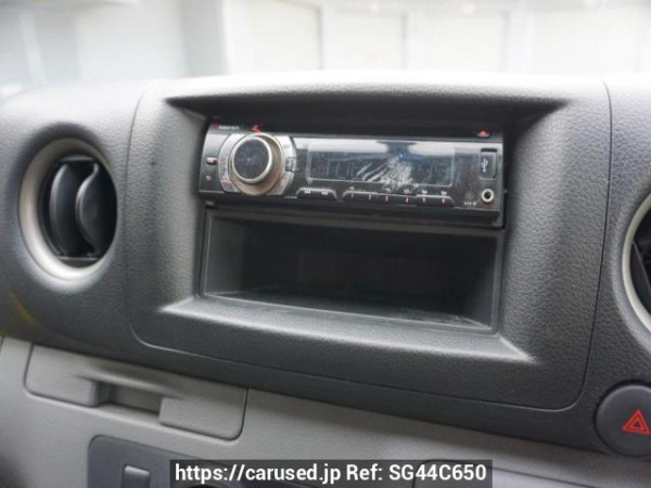 Used 2015 MT nissan nv350-caravan-van null Image[21]