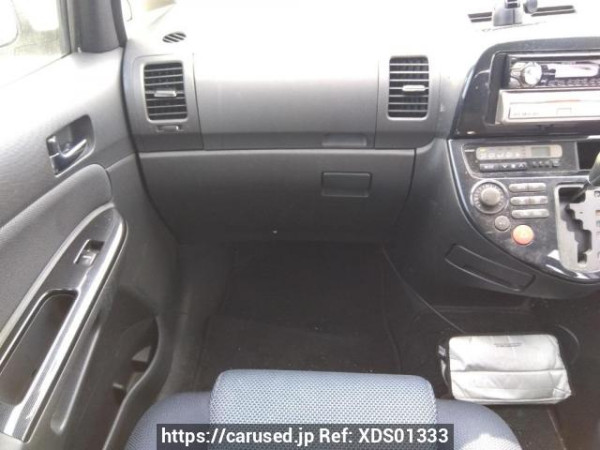 Used 2004 AT toyota wish ZNE10G Image[18]
