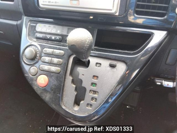 Used 2004 AT toyota wish ZNE10G Image[25]