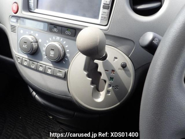 Used 2004 AT toyota sienta NCP81G Image[17]