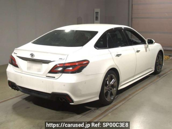 Used2018 AT Toyota Crown ARS220Image[1]