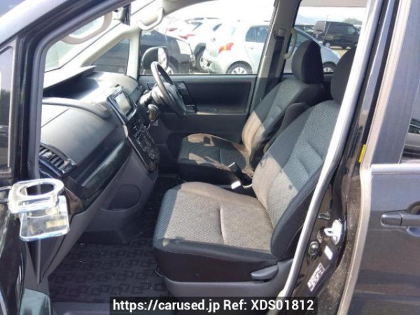 Used 2008 AT toyota noah ZRR70W Image[13]