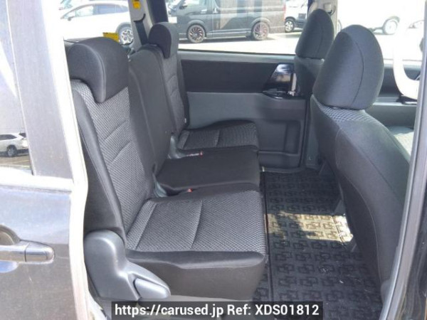 Used 2008 AT toyota noah ZRR70W Image[14]