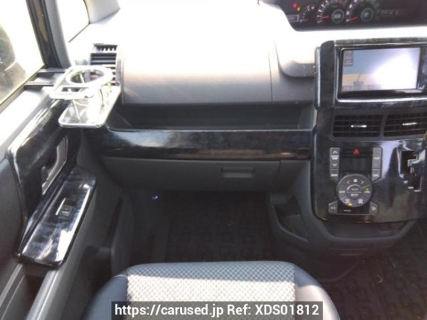 Used 2008 AT toyota noah ZRR70W Image[18]