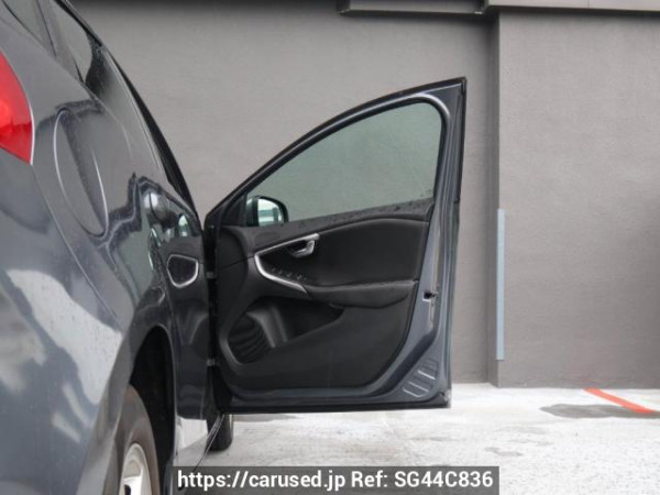 Used 2015 AT volvo v40 null Image[8]