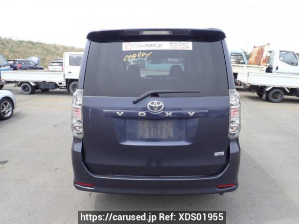 Used 2007 AT toyota voxy ZRR70W Image[4]