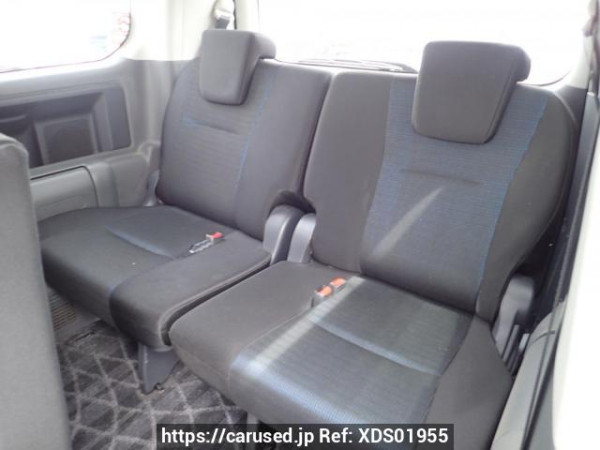 Used 2007 AT toyota voxy ZRR70W Image[13]