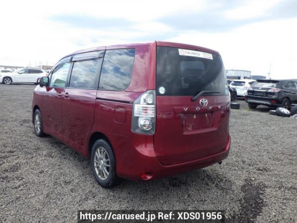 Used 2010 AT toyota voxy ZRR70G Image[4]