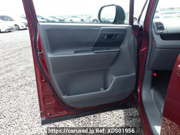 Used 2010 AT toyota voxy ZRR70G Image[18]