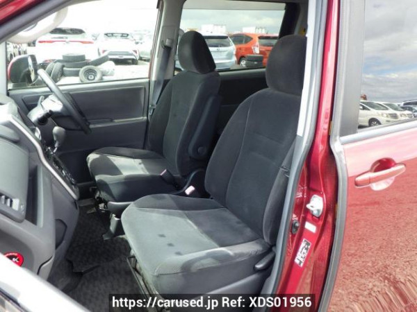Used 2010 AT toyota voxy ZRR70G Image[23]