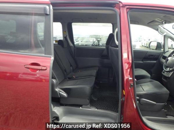 Used 2010 AT toyota voxy ZRR70G Image[24]
