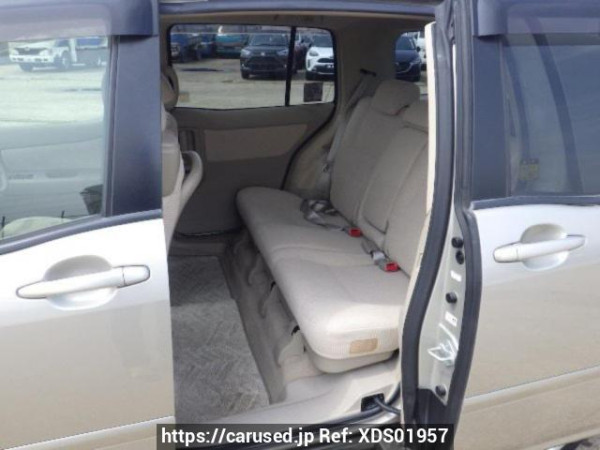 Used 2004 AT toyota raum NCZ20 Image[14]