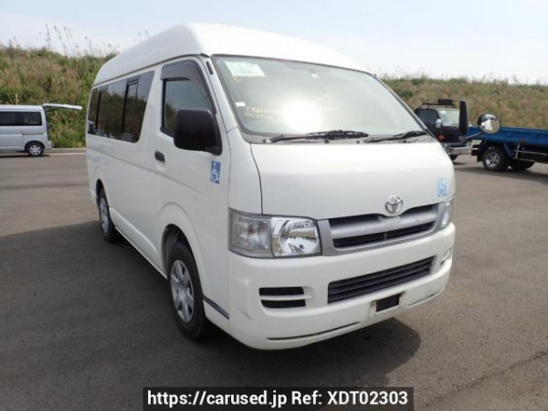 Used 2005 AT toyota hiace-van TRH200K Image[0]