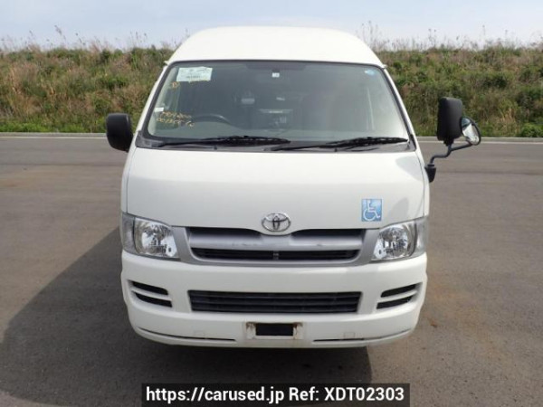 Used 2005 AT toyota hiace-van TRH200K Image[1]
