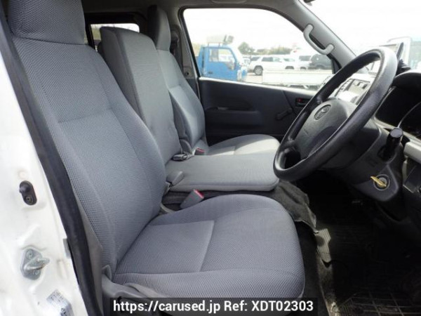 Used 2005 AT toyota hiace-van TRH200K Image[10]