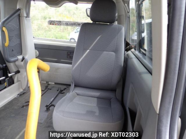 Used 2005 AT toyota hiace-van TRH200K Image[14]