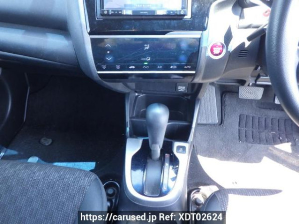 Used 2014 AT honda fit GK3 Image[35]