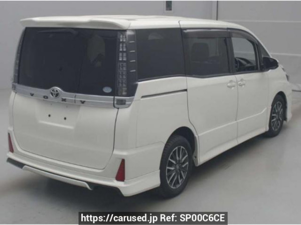 Used2014 AT Toyota Voxy ZRR85WImage[1]