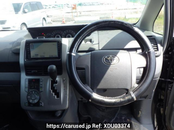 Used 2009 AT toyota noah ZRR70G Image[30]