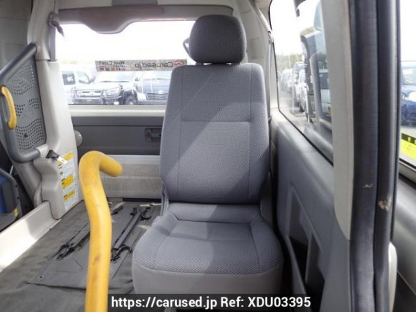 Used 2005 AT toyota hiace-van KDH205K Image[14]
