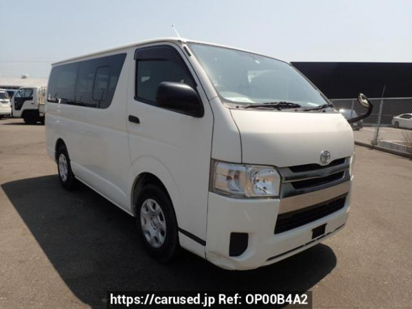 Used 2013 AT toyota regiusace-van TRH200V Image[0]