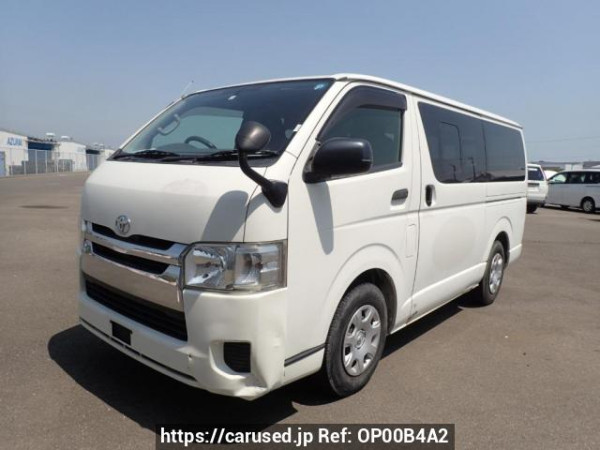 Used 2013 AT toyota regiusace-van TRH200V Image[2]
