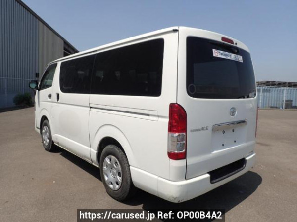 Used 2013 AT toyota regiusace-van TRH200V Image[3]